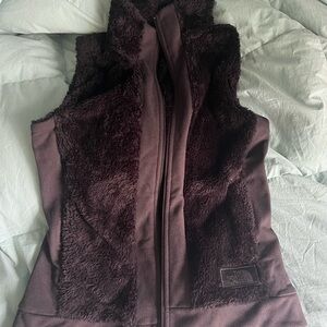 The North Face Women's Black Fleece Vest